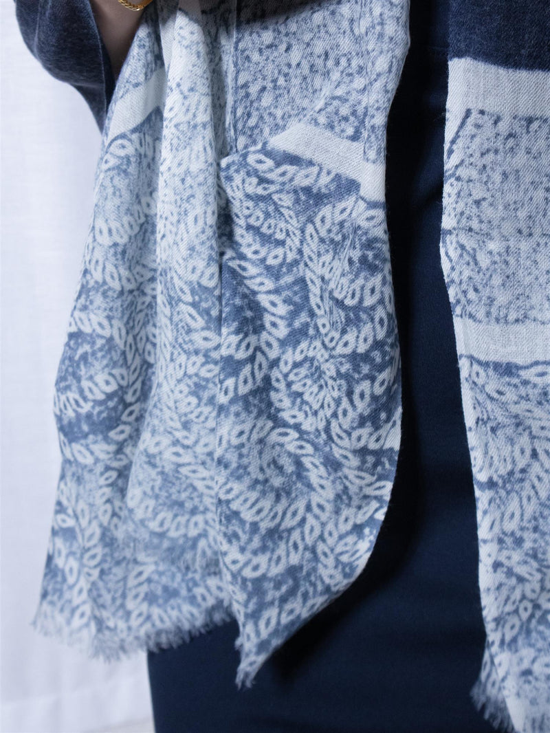 Busnel Linnea Print Scarf Marine/Ecru