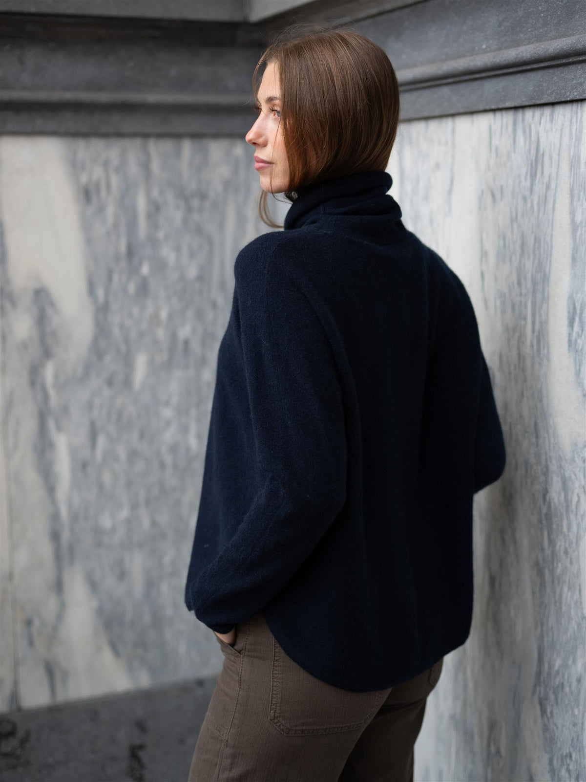 Curved Turtleneck Navy