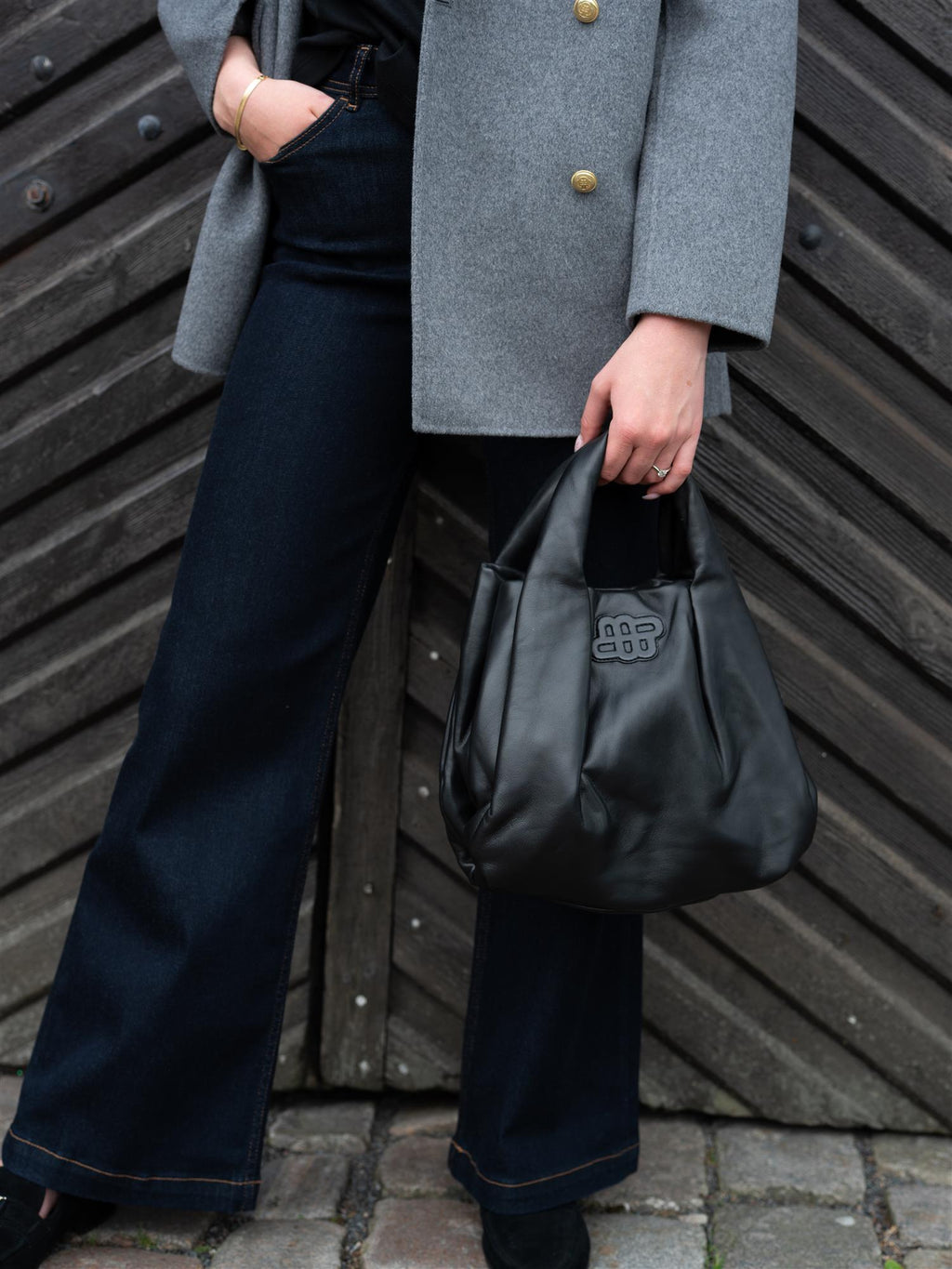 Munthe Lix Black