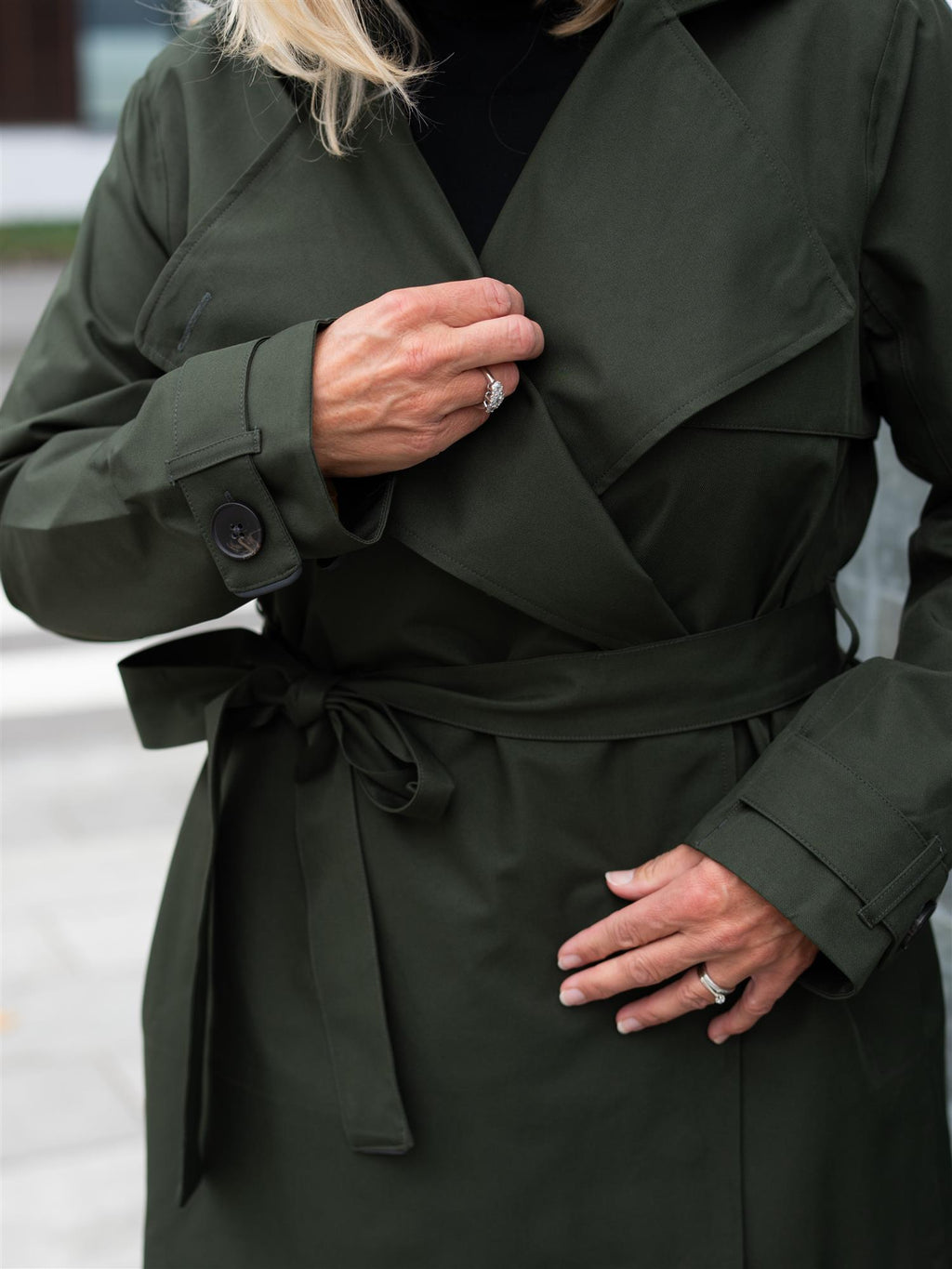 BRGN Yr'en Coat Rosin Dark Green