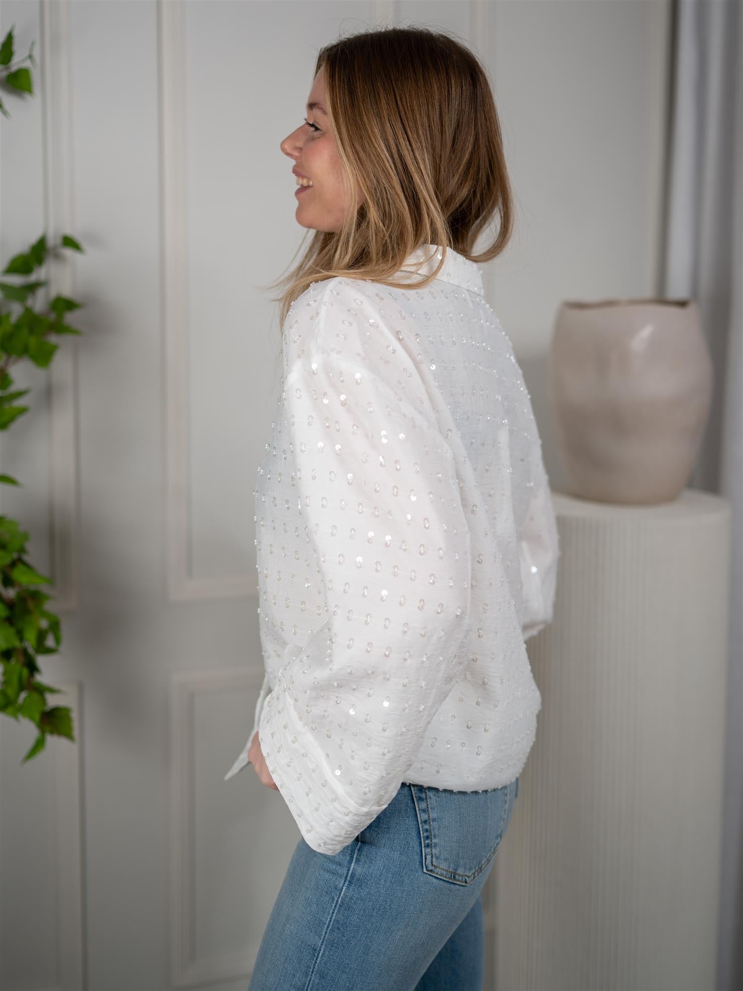 Munthe Bjarka Ivory