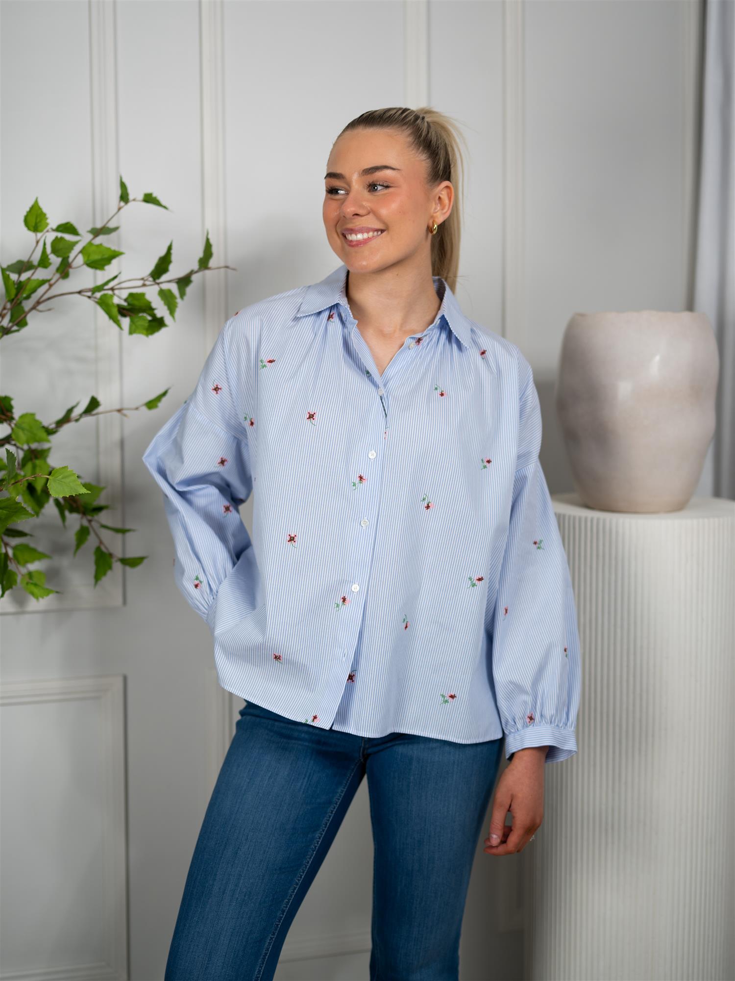 Max Mara Butterfly Light Blue