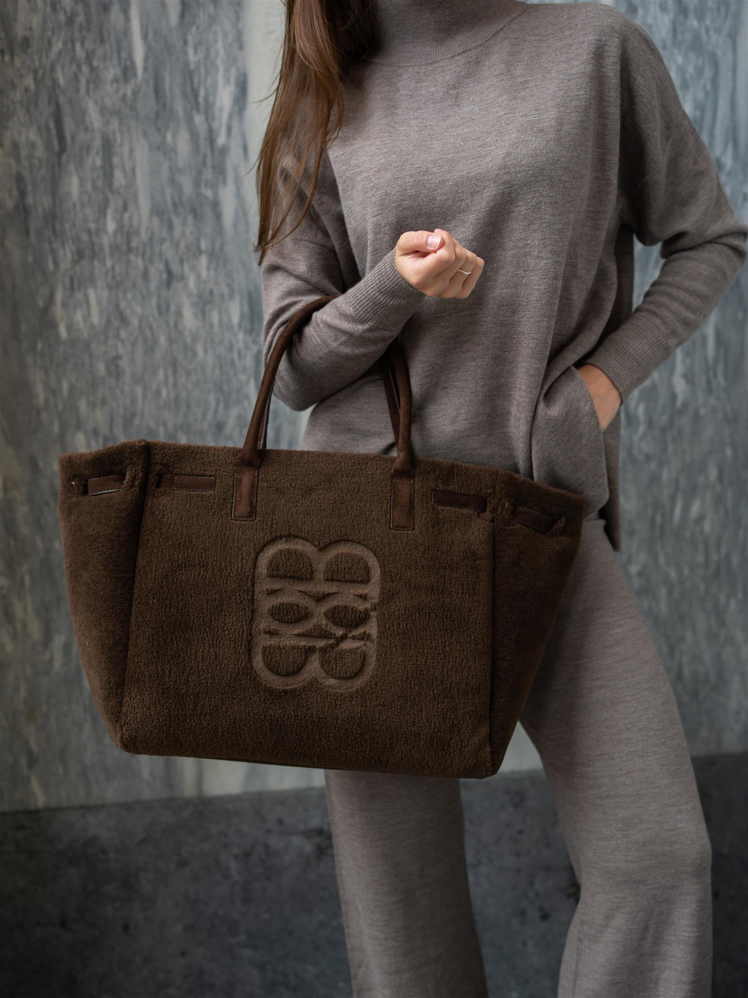 Lykke Shearling Bag Brown