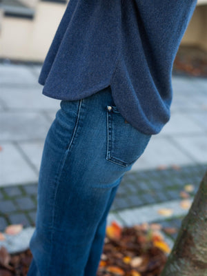 Davida Curved Sweater Denim Blue