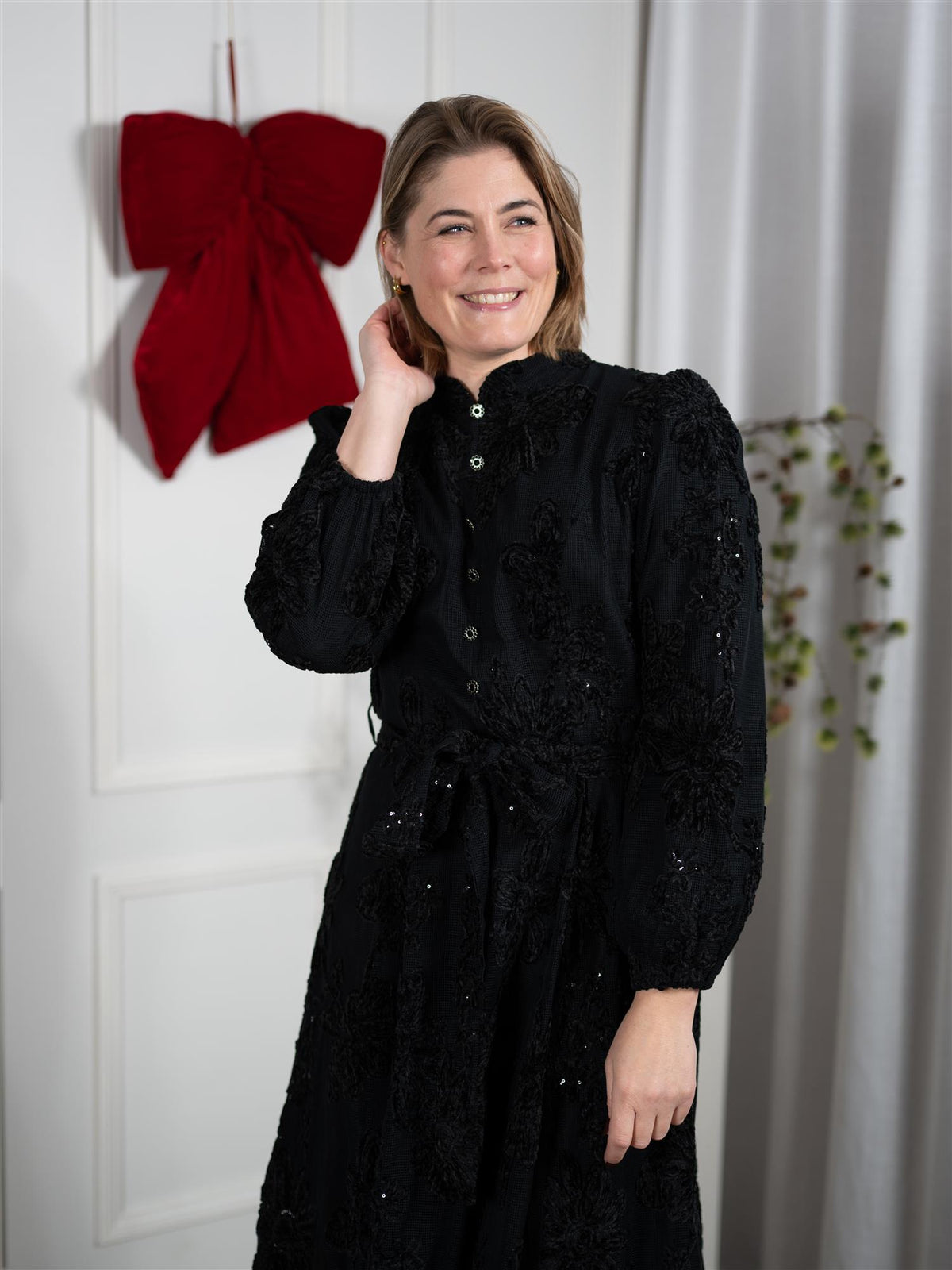 Long Floral Chenille Dress Black