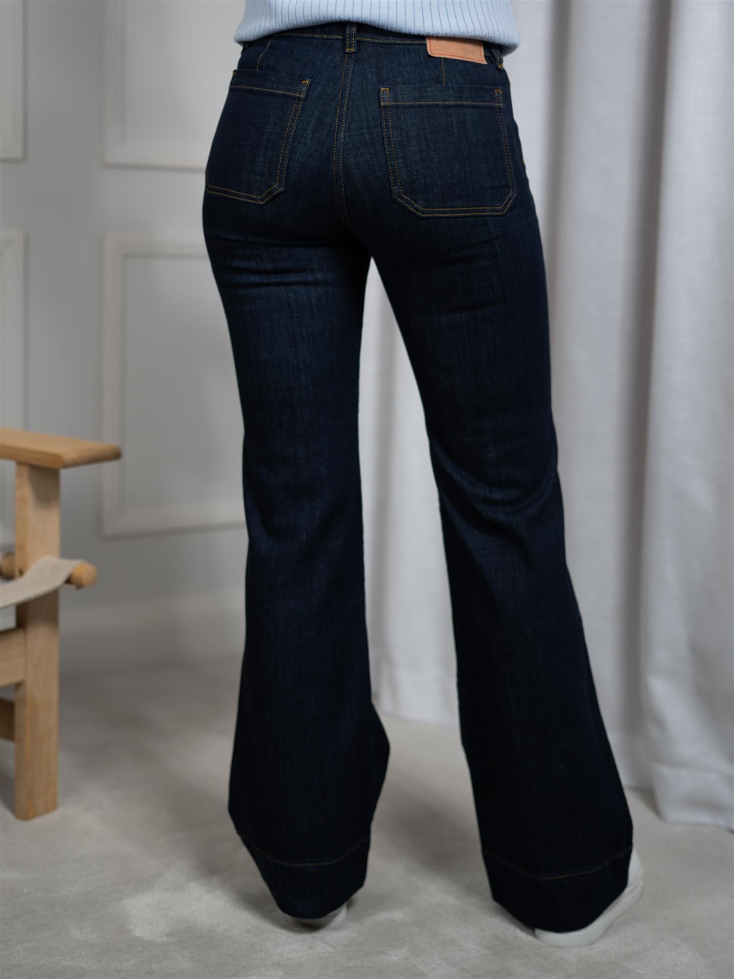 Jeanerica St Monica Low Blue Rinse