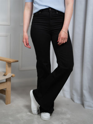 Jeanerica Fuji Rinse Stay Black