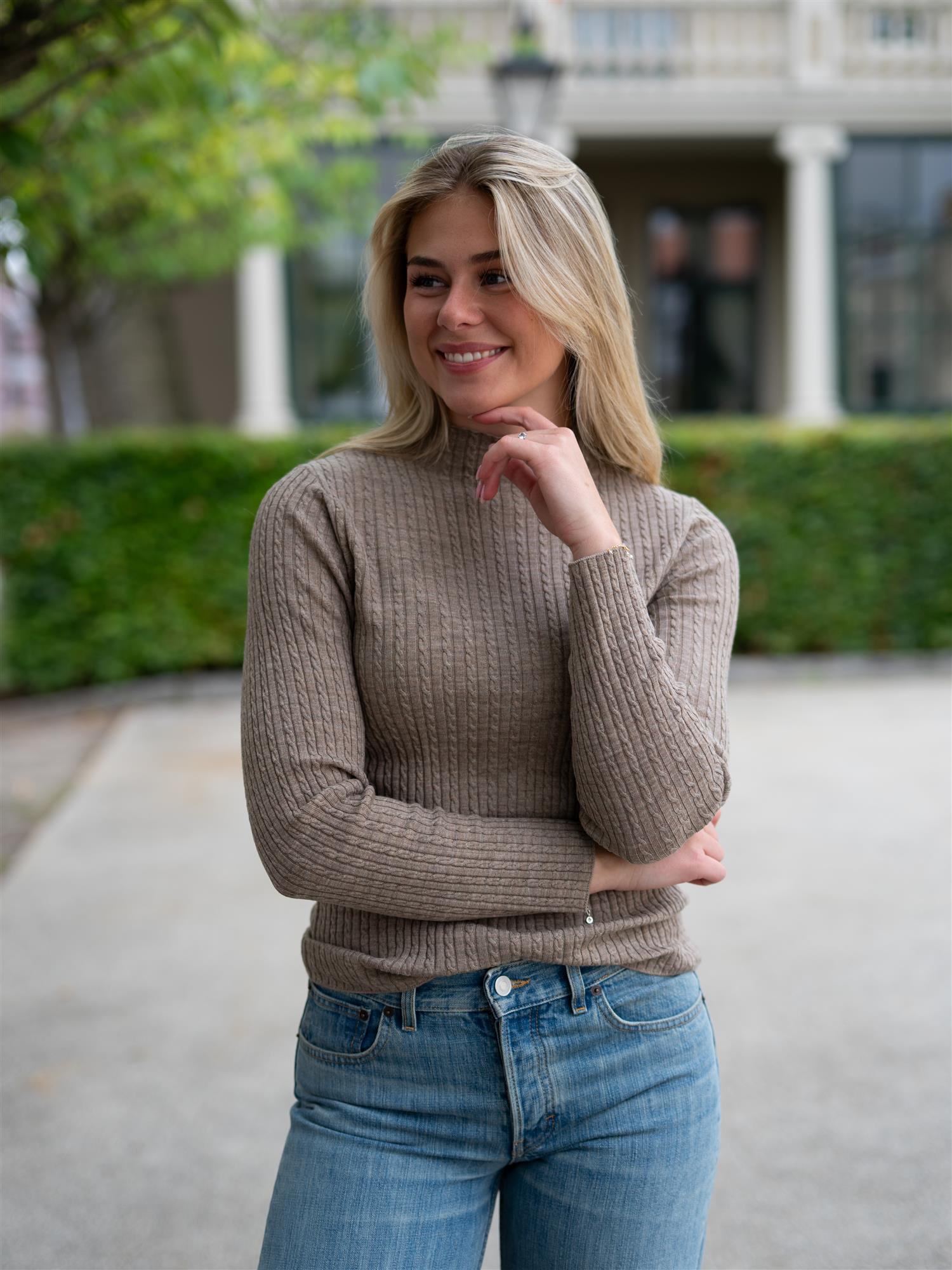 Bree Turtle Neck