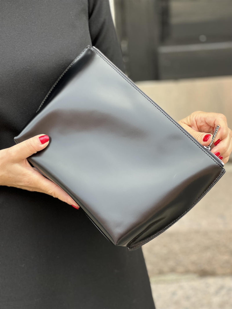 Decadent Trudy Medium Makeup Bag