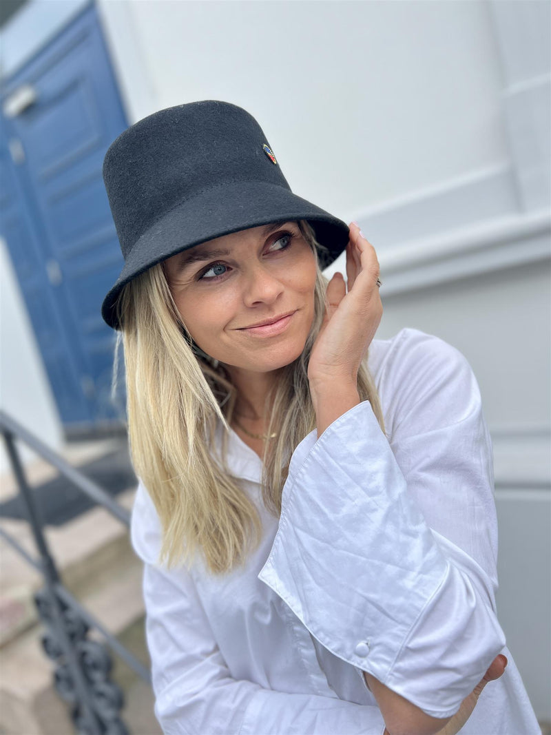 Busnel Tina felt bucket hat