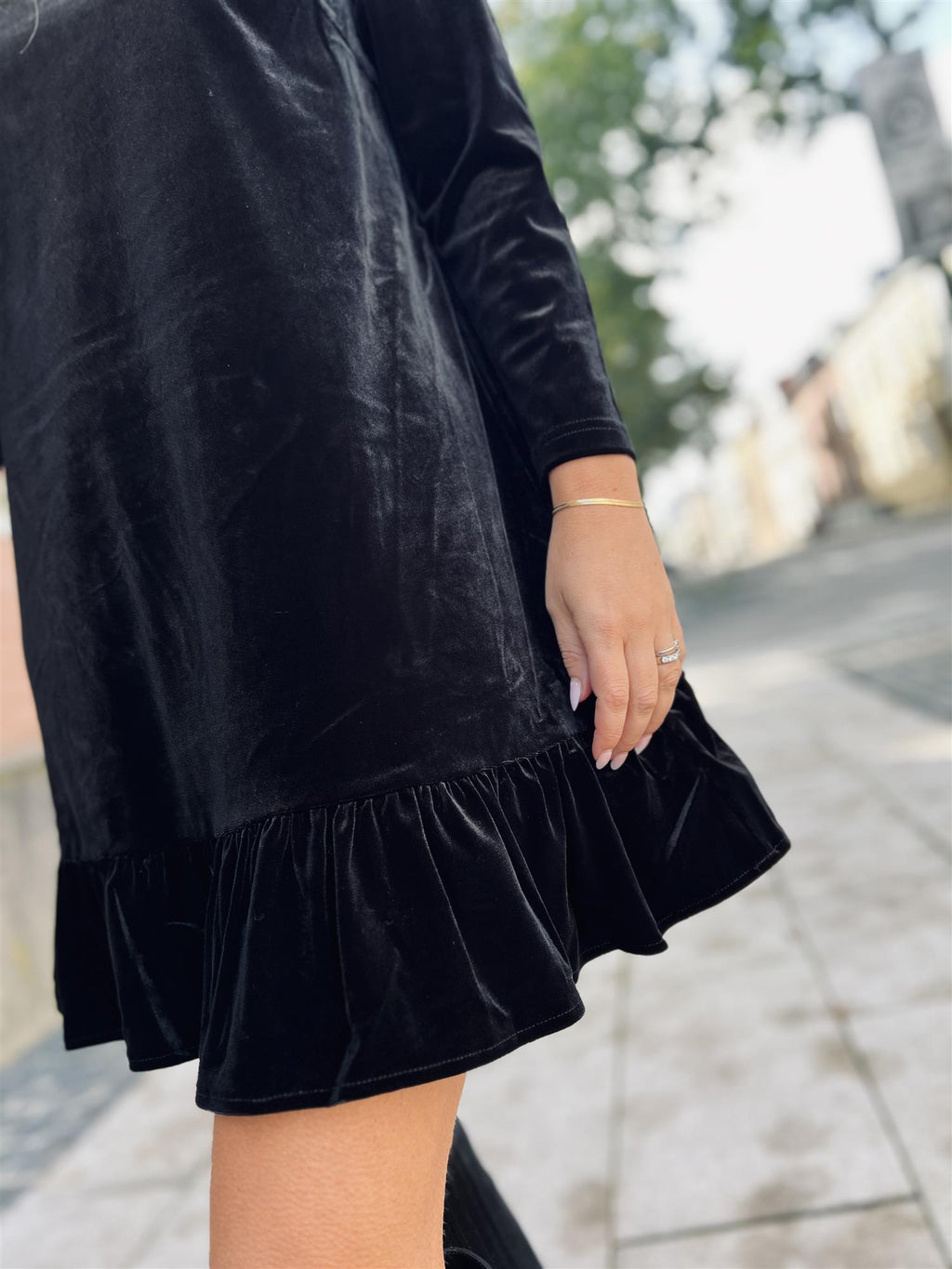 Ella&il Emilie Velour Dress