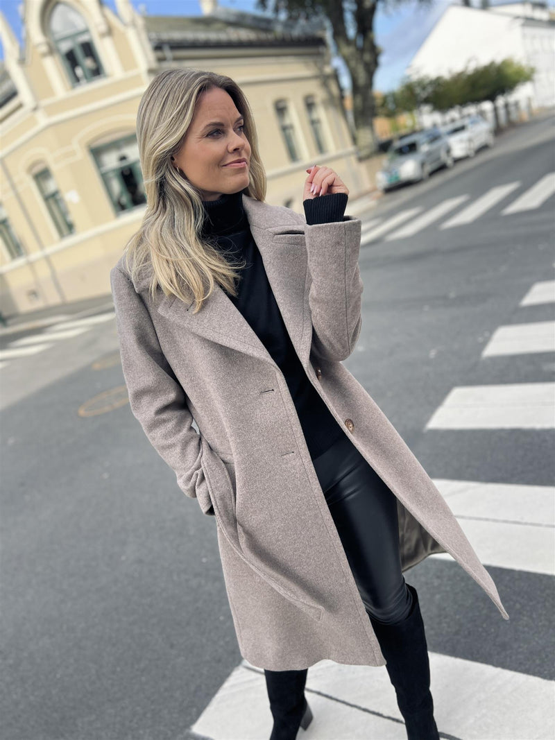 Sand Cashmere  Clareta Coat
