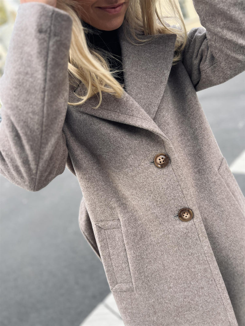 Sand Cashmere  Clareta Coat