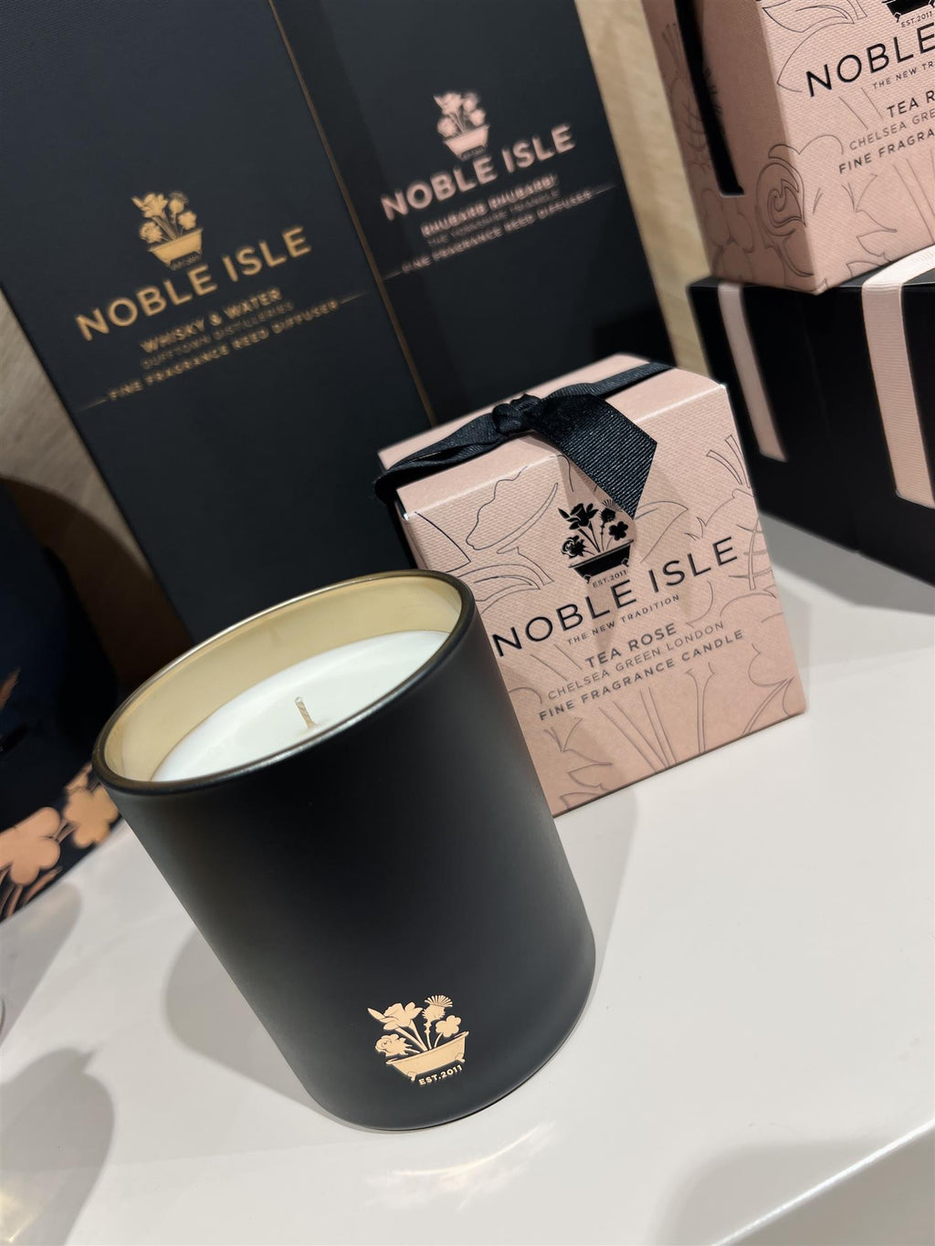 Noble Isle Scented Candle Tea Rose