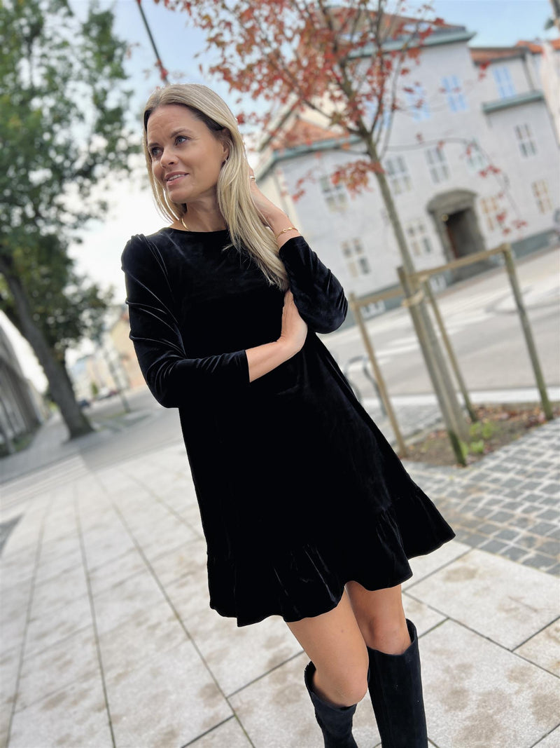 Ella&il Emilie Velour Dress