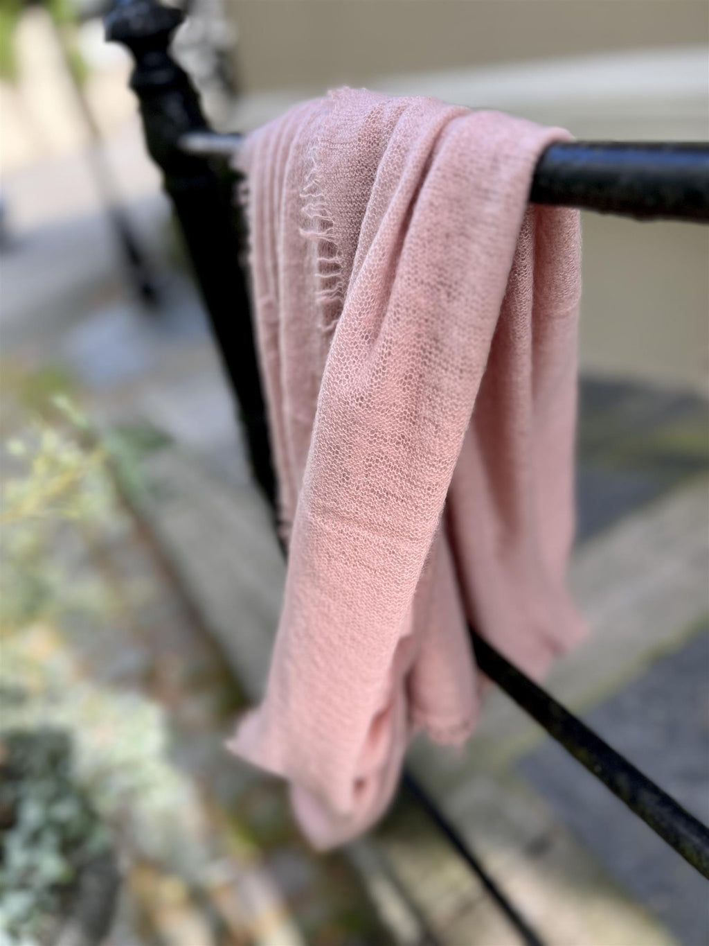 Mala Alisha Salted Rose