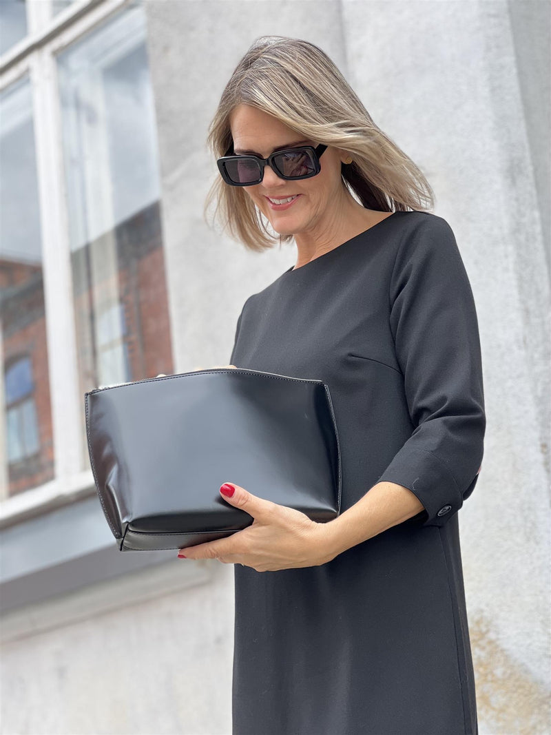Decadent Trudy Medium Makeup Bag