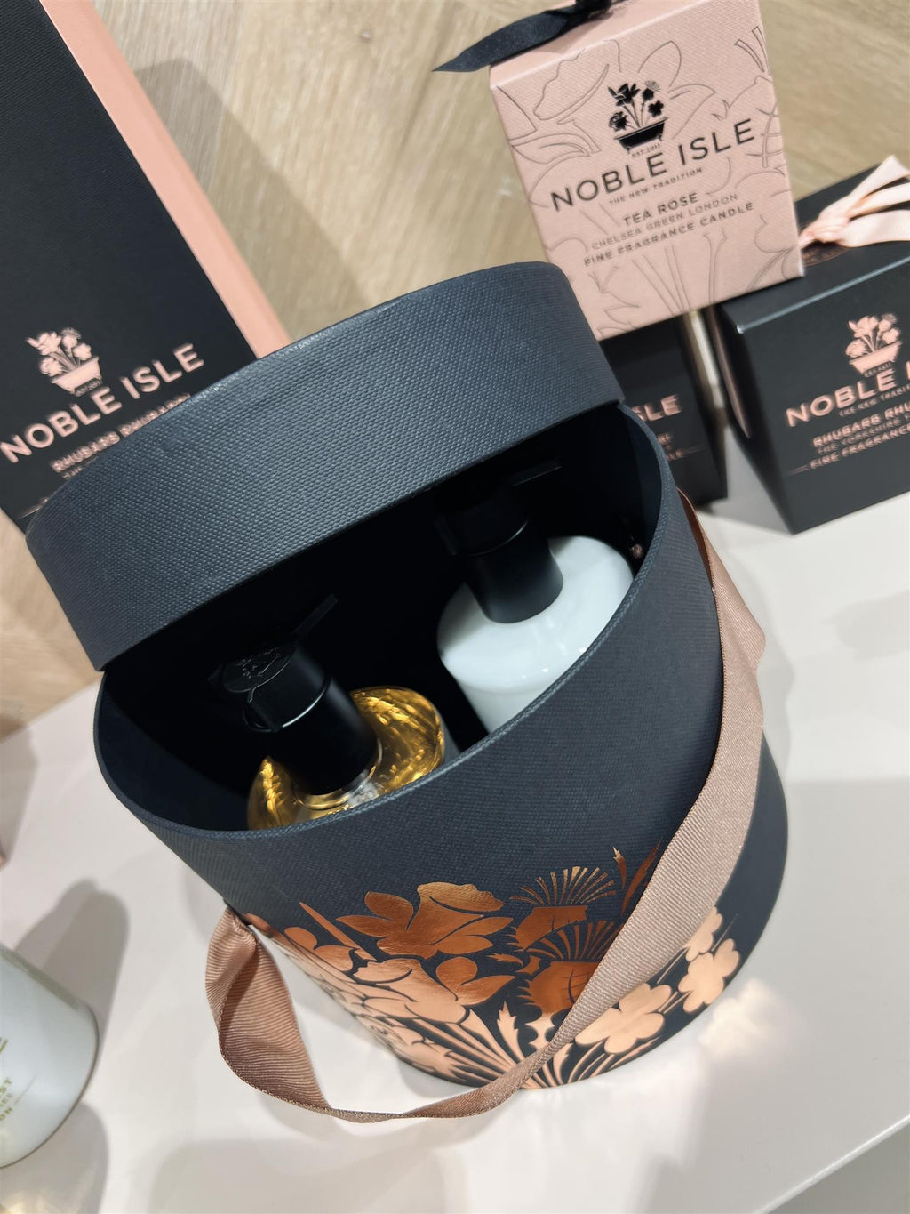 Noble Isle Hand Care Duo Gift Set Rhubarb