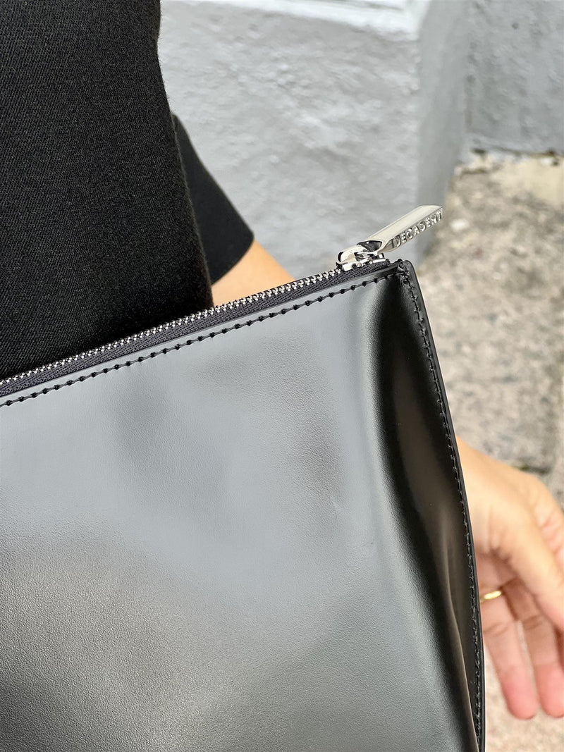 Decadent Trudy Medium Makeup Bag